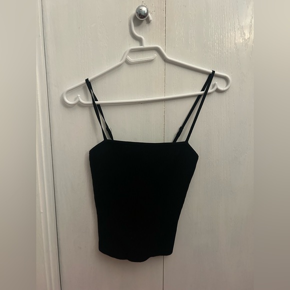 Babaton Tops - Aritzia Babaton sculpt knit Camisole Top